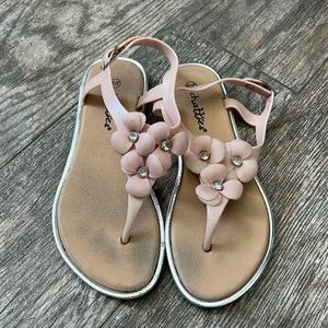 Chatties blush sandals